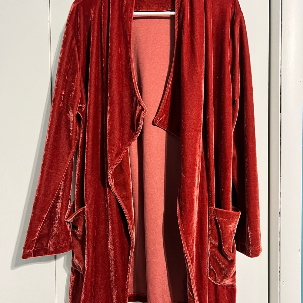 Amaryllis Velvet Open Front Cardigan in Rich Red